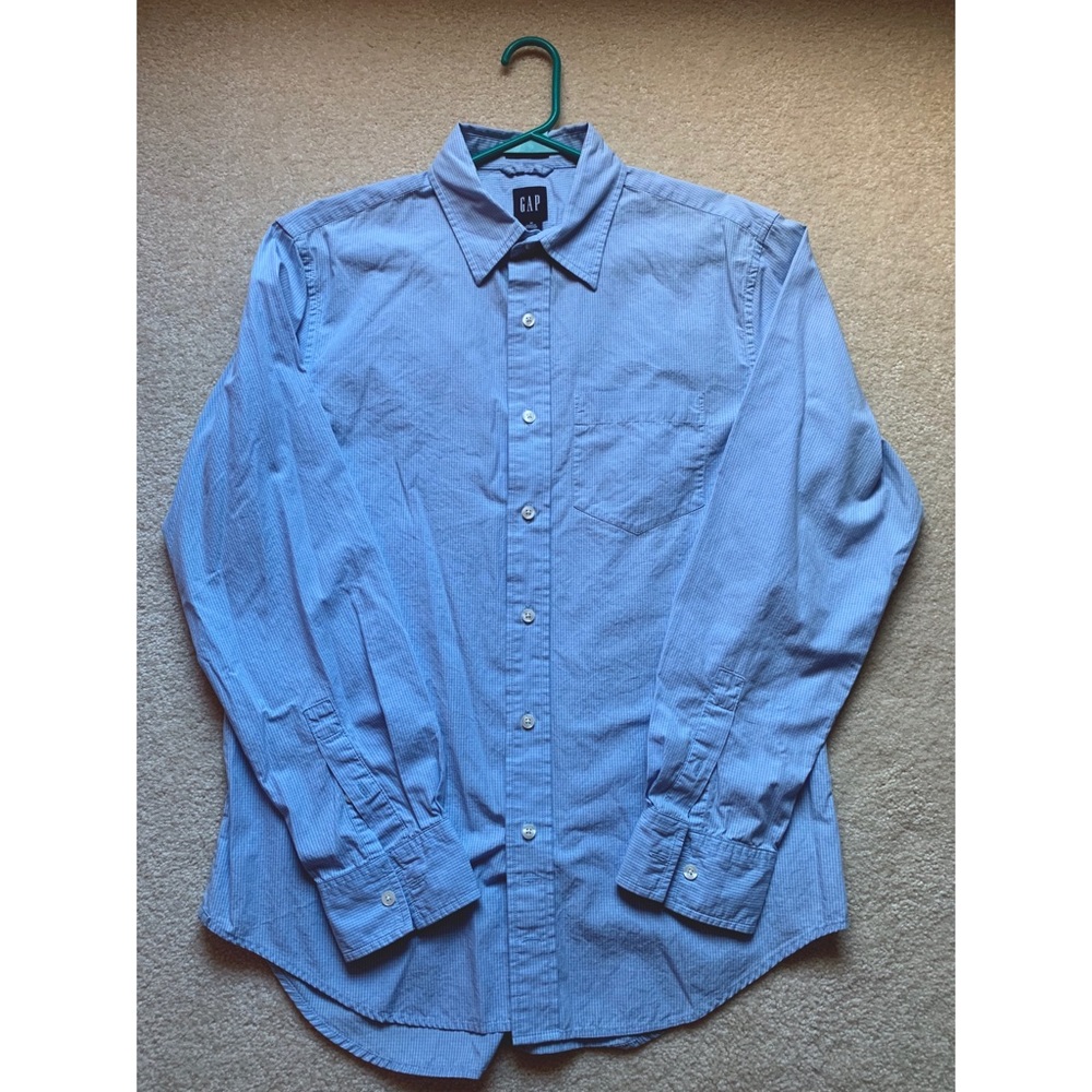 Men’s Gap Button Down Shirt